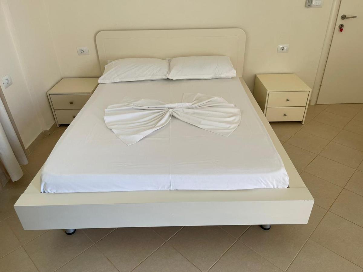 Sunset Apartments Berdenesh Saranda Dış mekan fotoğraf