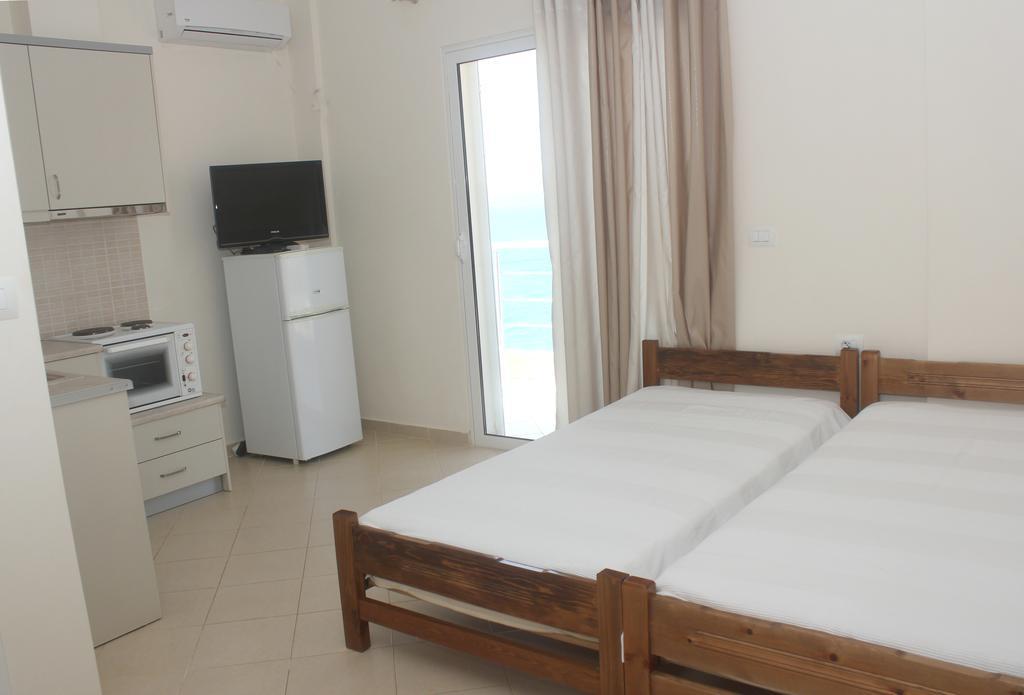 Sunset Apartments Berdenesh Saranda Dış mekan fotoğraf